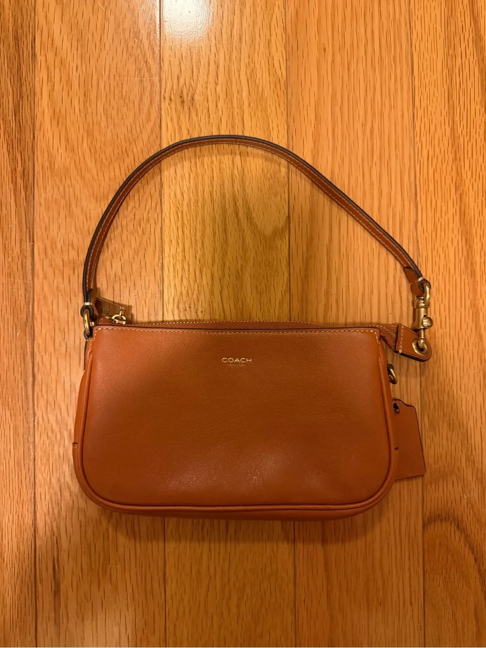 Coach Plaza 18 Leather Shoulder Bag in Honey Brown - Picture 1 of 4